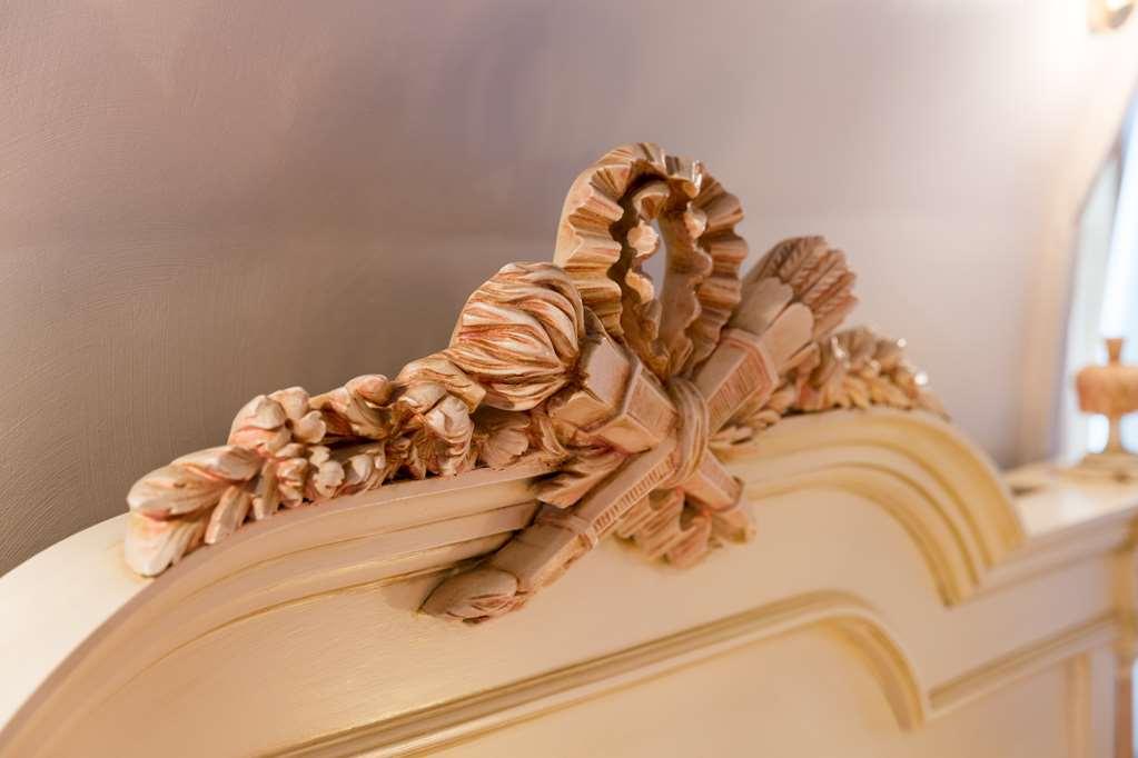 Chateau De Beaulieu Et Magnolia Spa, The Originals Relais جو لو تورز الغرفة الصورة
