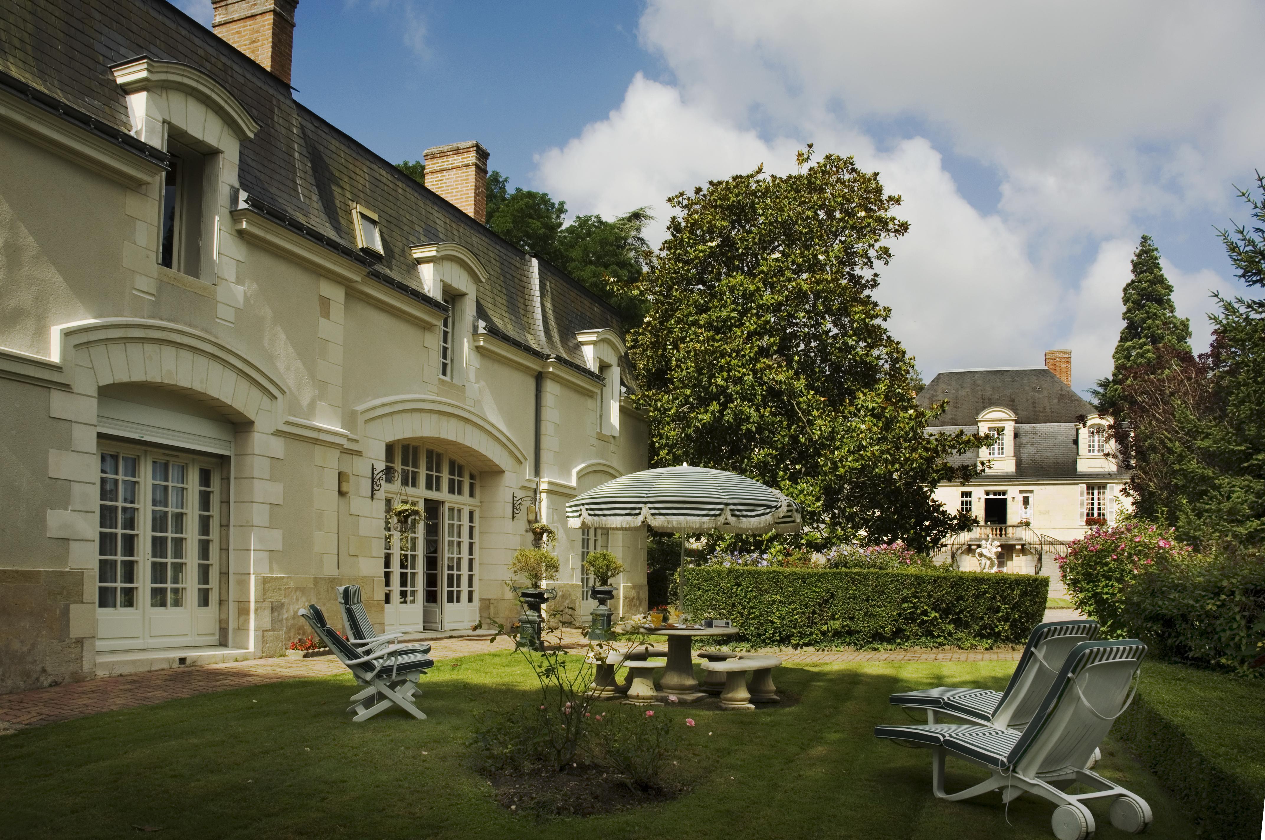 Chateau De Beaulieu Et Magnolia Spa, The Originals Relais جو لو تورز المظهر الخارجي الصورة