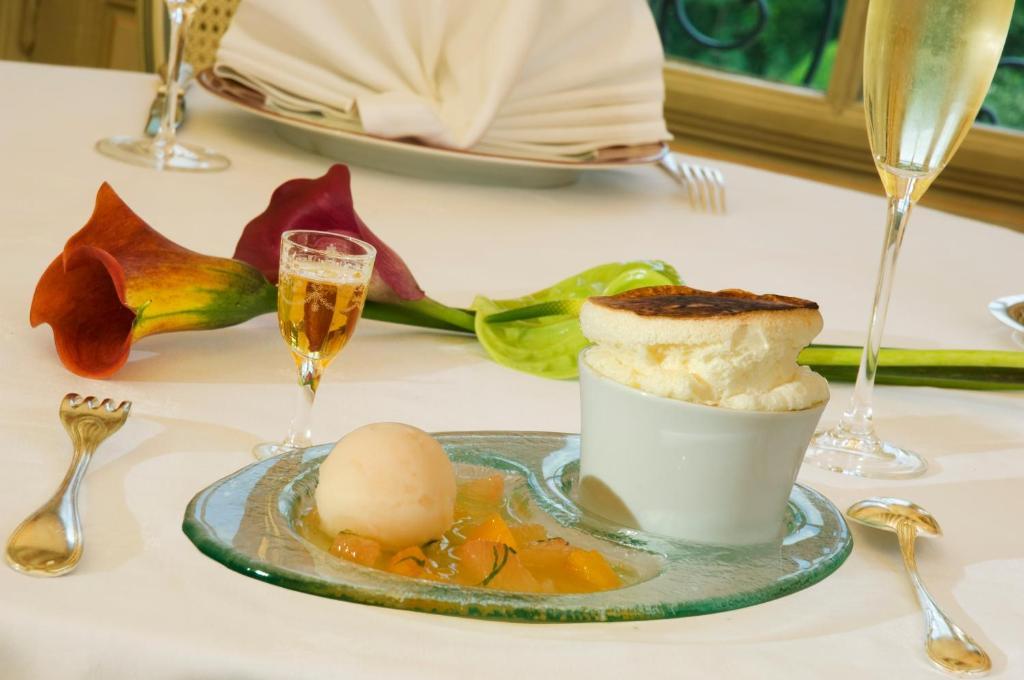 Chateau De Beaulieu Et Magnolia Spa, The Originals Relais جو لو تورز المظهر الخارجي الصورة
